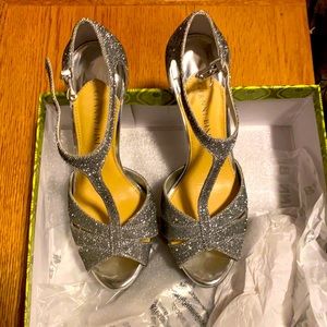 Silver glittery platform sandal